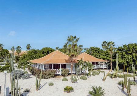 Papagayo Beach Resort Curacao